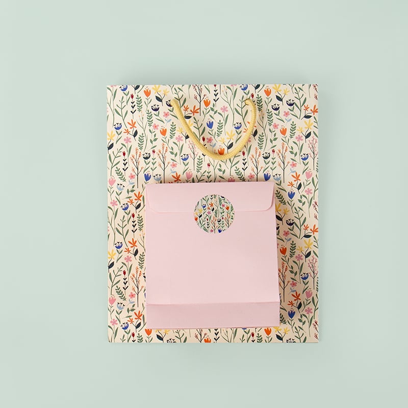 Gavepose rosa kraft med tape-lukkeflik - 2