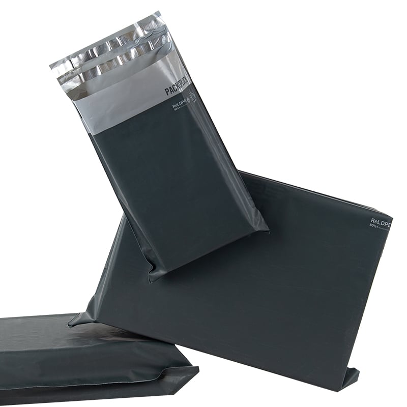 E-handelspose/postpose i resirkulert plast, sort - 1